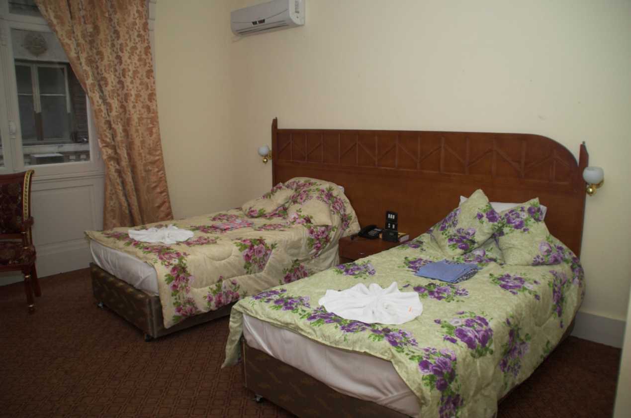 0904 Cairo --180