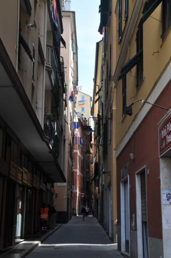 027 Arona-Genua mei 2010