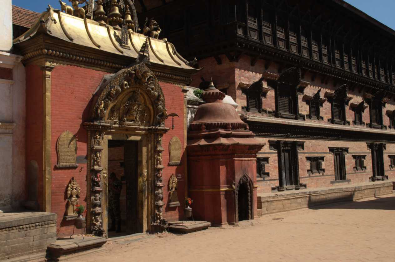 04-037 Bakthapur