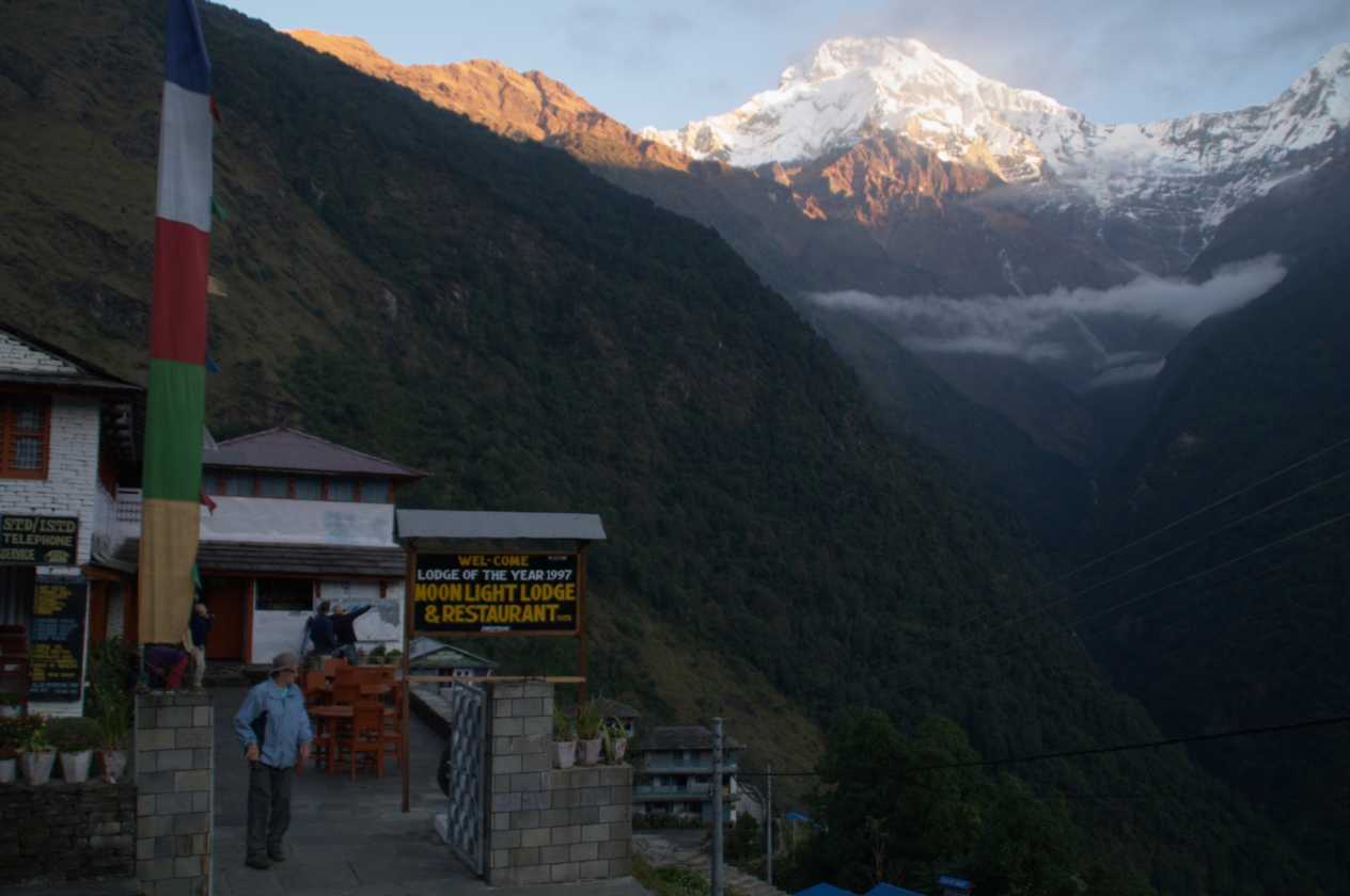 11-004 Chomrong-Himalaya
