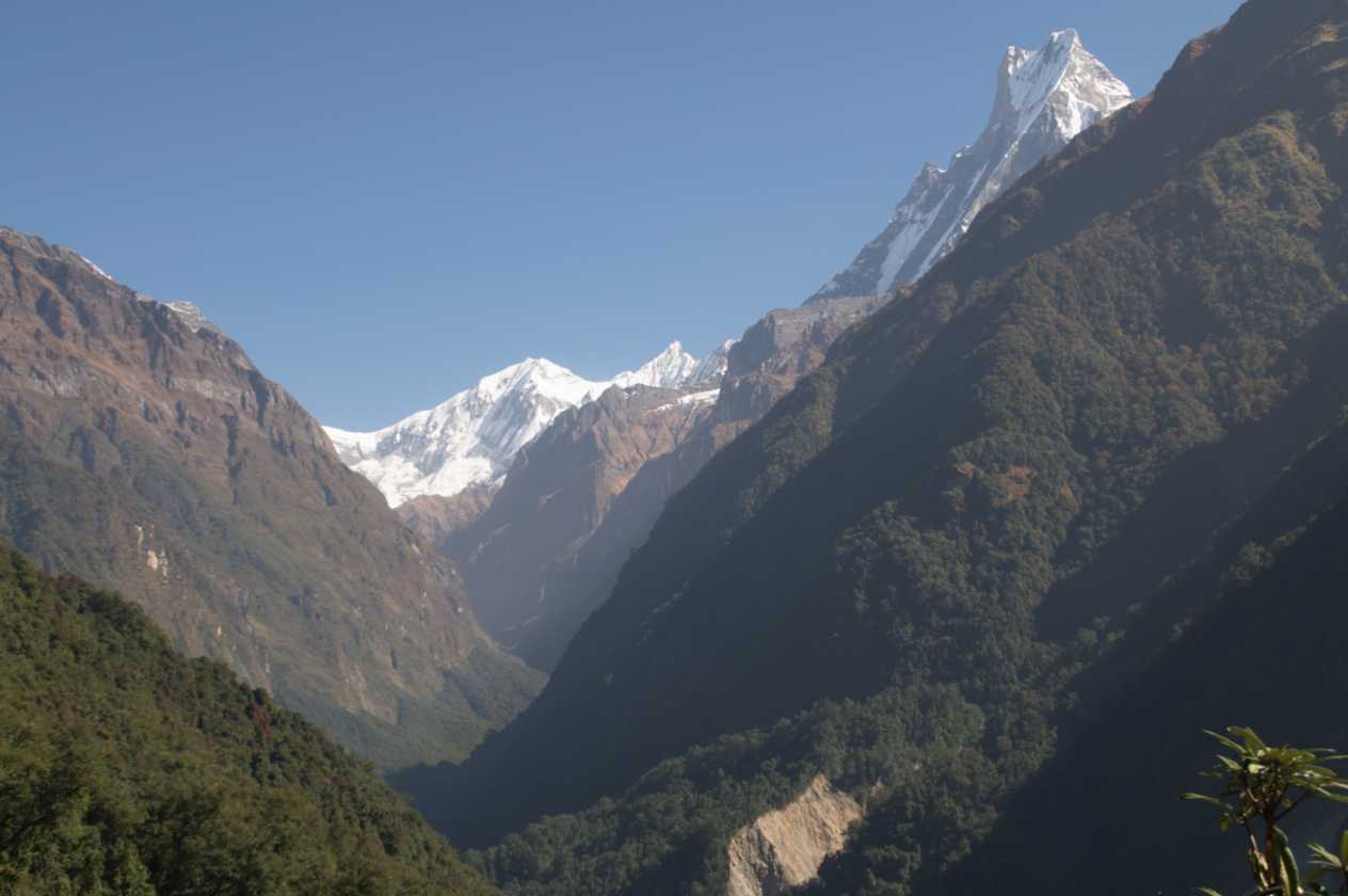 11-027 Chomrong-Himalaya