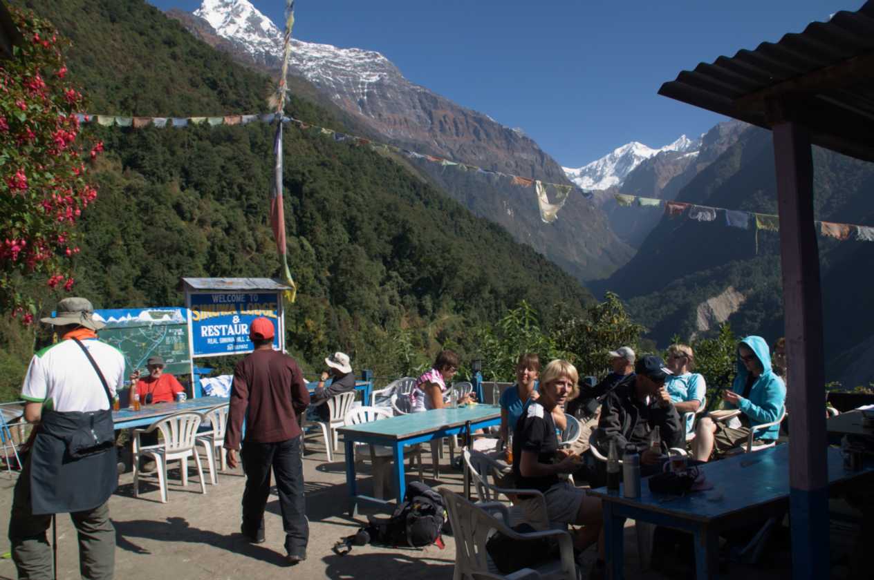 11-030 Chomrong-Himalaya