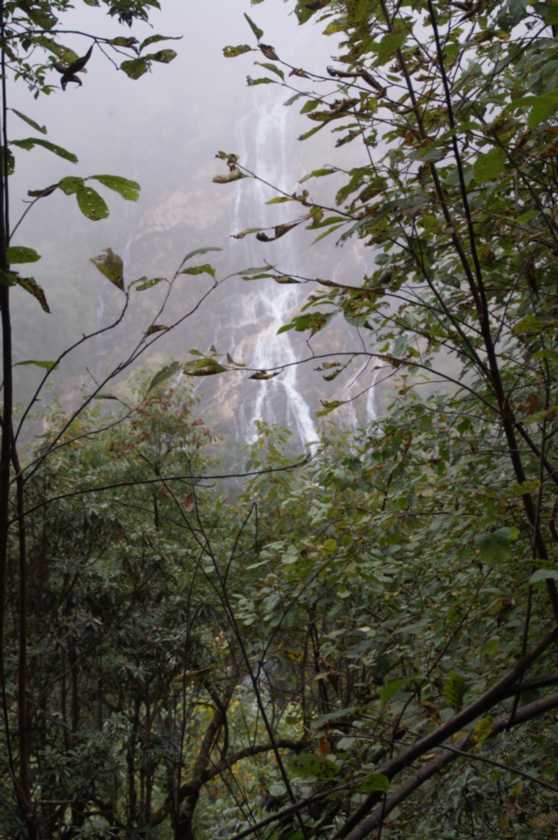 11-048 Chomrong-Himalaya
