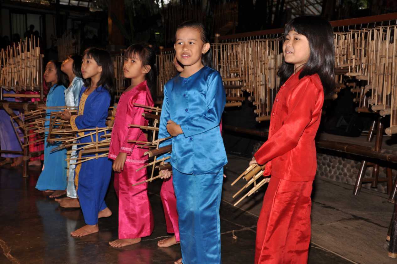 02 indo2010-49