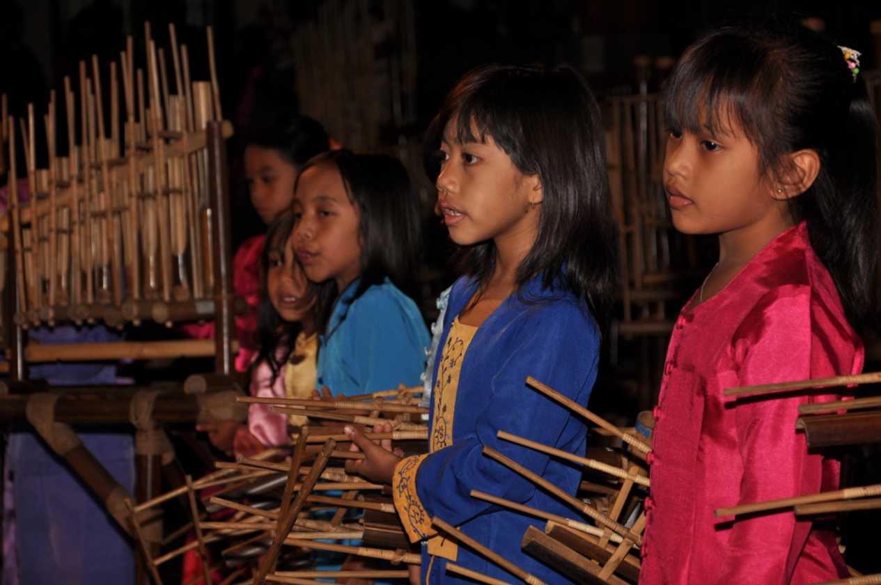 02 indo2010-51