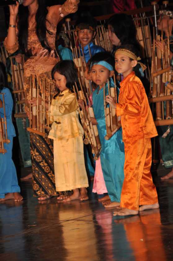 02 indo2010-54