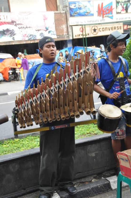 06 indo2010-69