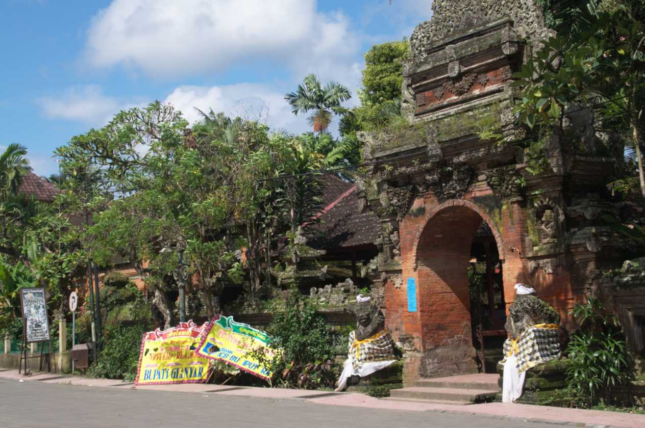 11 indo2010-140